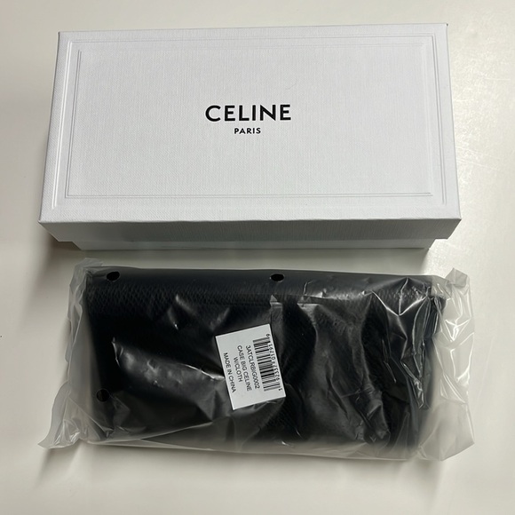 CELINE PARIS NWT NIB Black Flap Close Eyeglass Case w/ Sealed Microfiber Cloth - Picture 2 of 12